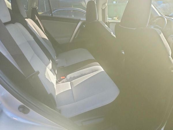 2018 TOYOTA RAV4 LE Plus/XLE
