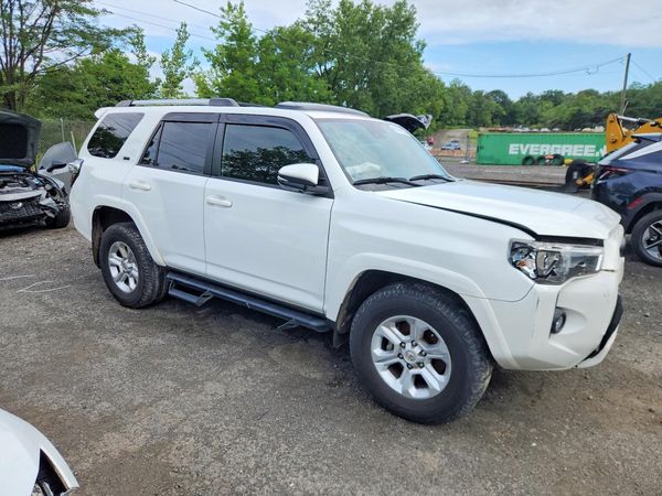2024 TOYOTA 4RUNNER SR5 Prem