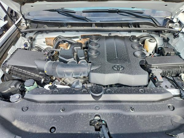 2024 TOYOTA 4RUNNER SR5 Prem