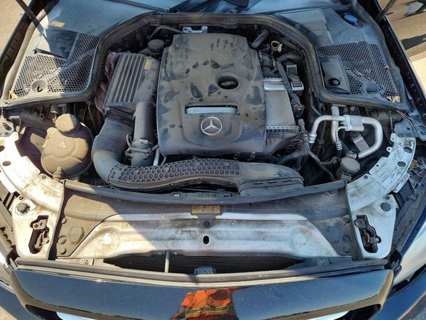 2016 MERCEDES-BENZ C-CLASS C300-4M — Engine bay