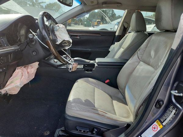 2014 LEXUS ES