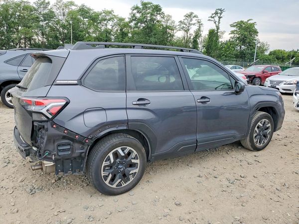 2025 SUBARU FORESTER
