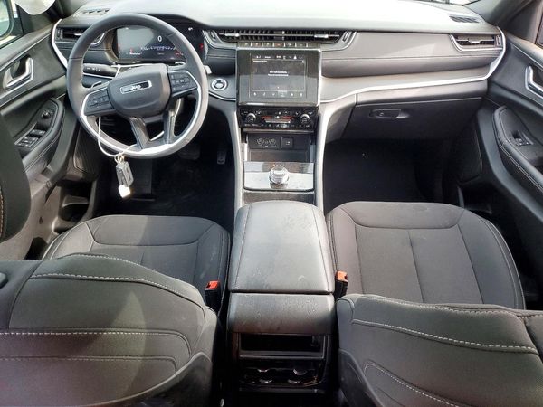 2025 JEEP GRAND CHEROKEE