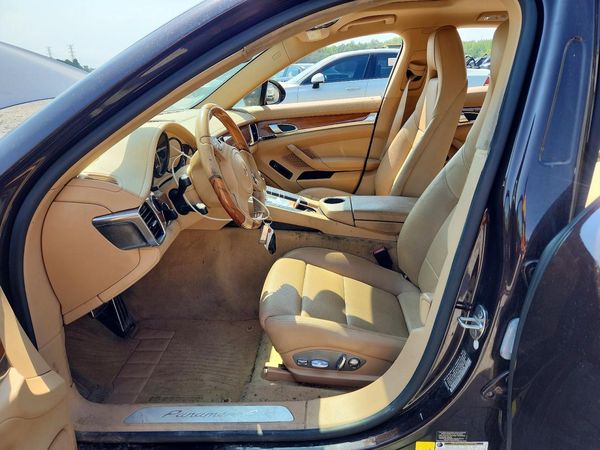 2012 PORSCHE PANAMERA Base (2WD), 4 (4WD)