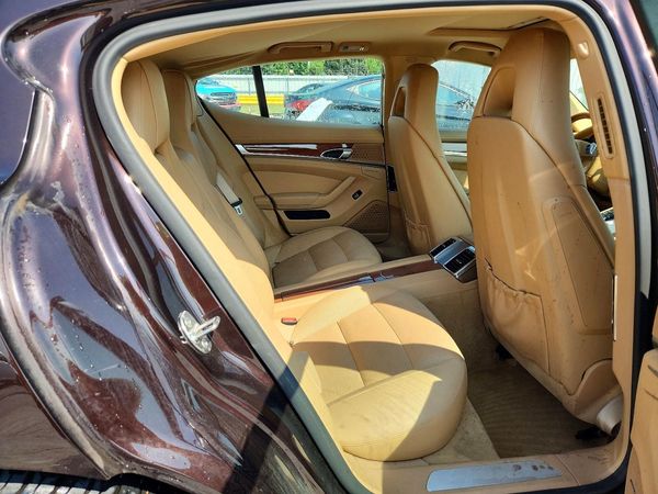 2012 PORSCHE PANAMERA Base (2WD), 4 (4WD)