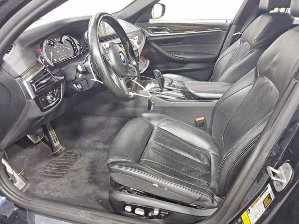 2018 BMW 530 xDrive — DENT