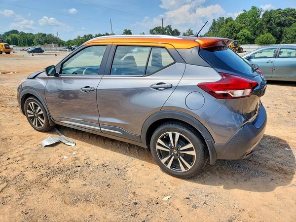 2019 NISSAN KICKS