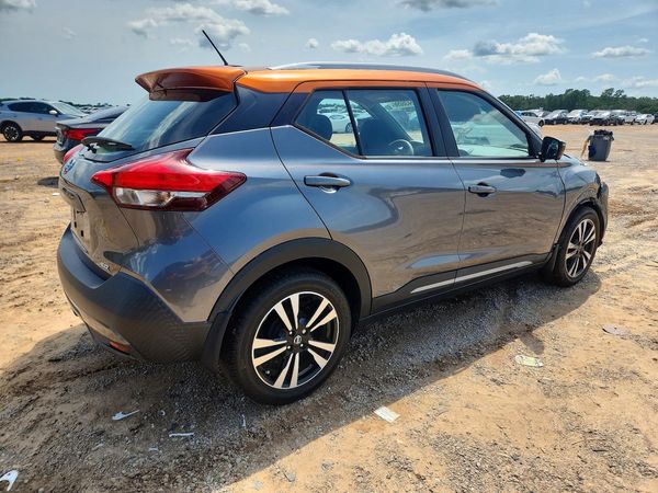 2019 NISSAN KICKS