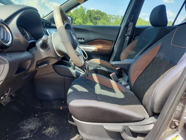 2019 NISSAN KICKS