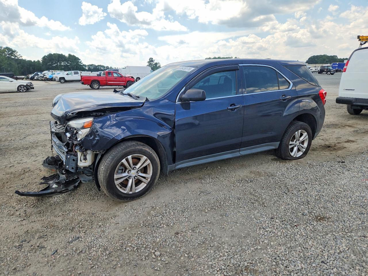 2016 CHEVROLET EQUINOX LS — Front 3/4