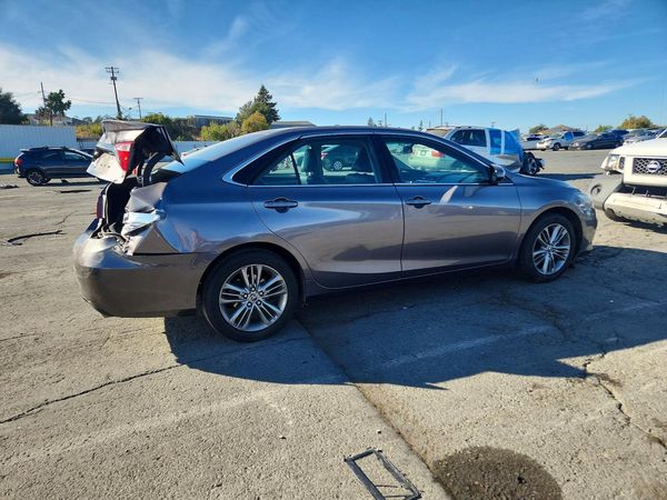 2016 TOYOTA CAMRY