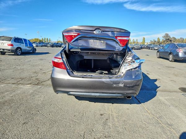 2016 TOYOTA CAMRY