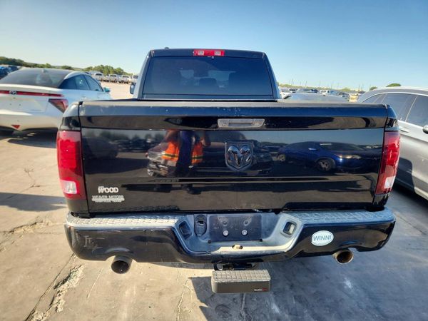 2014 RAM 1500 ST QUAD CAB 4X2