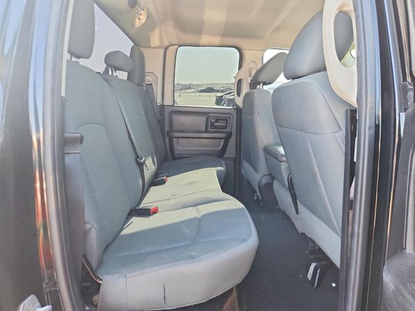 2014 RAM 1500 ST QUAD CAB 4X2