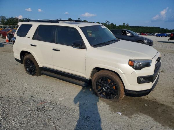2020 TOYOTA 4RUNNER