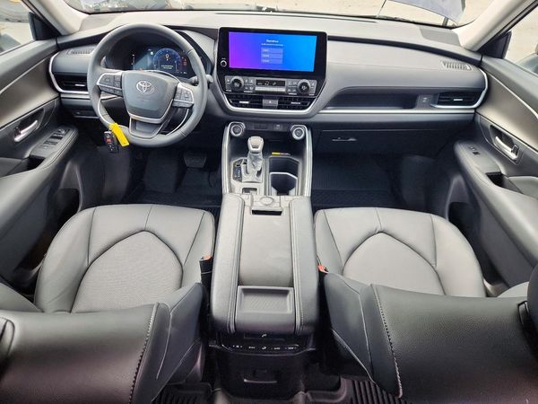 2026 TOYOTA GRAND HIGHLANDER