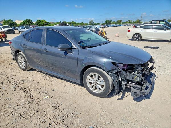 2025 TOYOTA CAMRY