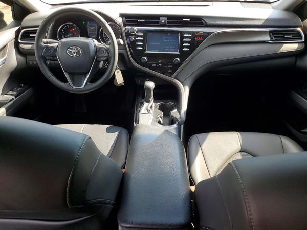 2018 TOYOTA CAMRY