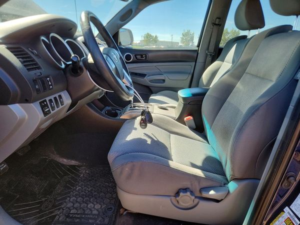 2012 TOYOTA TACOMA