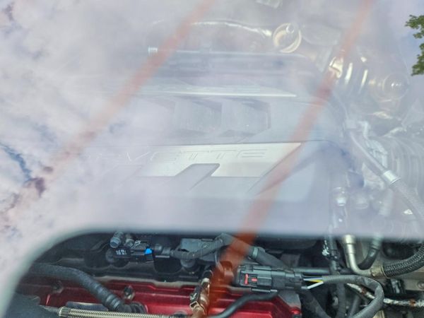 2024 CHEVROLET CORVETTE Preferred  2LT — Engine bay