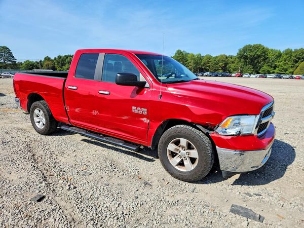 2017 RAM 1500 SLT