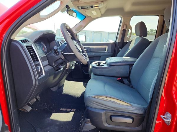 2017 RAM 1500 SLT
