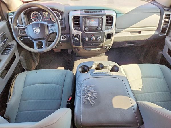 2017 RAM 1500 SLT