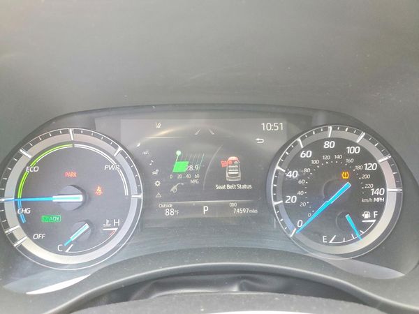 2021 TOYOTA HIGHLANDER XLE Nav
