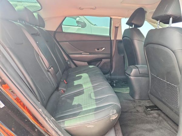 2022 HYUNDAI ELANTRA Limited
