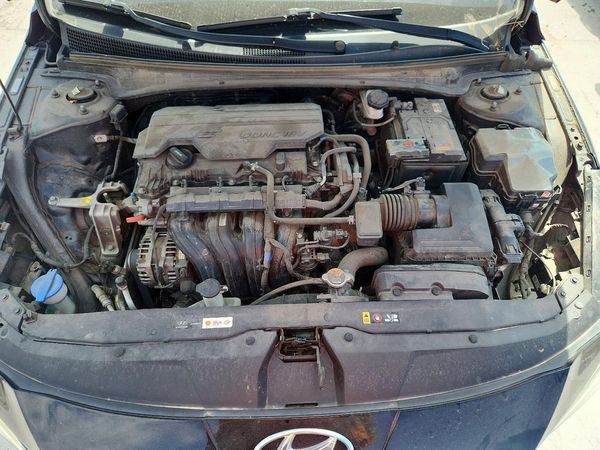 2022 HYUNDAI ELANTRA Limited