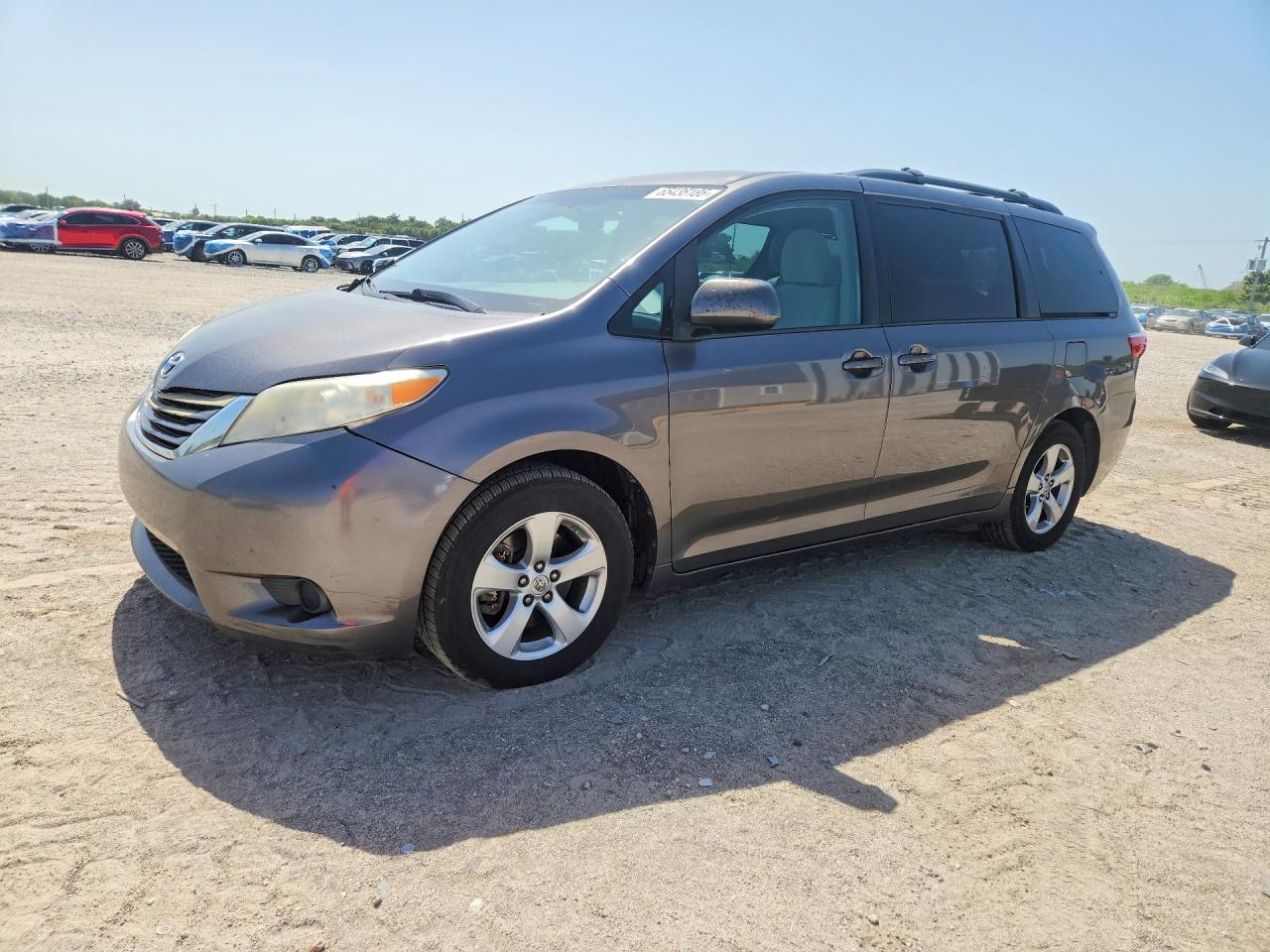 2017 TOYOTA SIENNA LE Mobility/LE