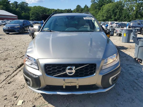 2014 VOLVO XC70