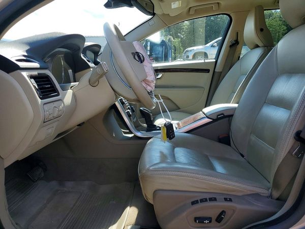 2014 VOLVO XC70