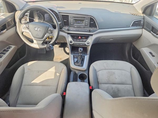 2017 HYUNDAI ELANTRA SE Base