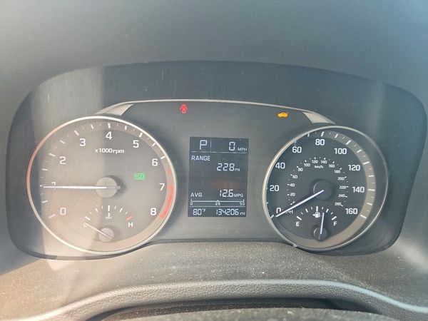 2017 HYUNDAI ELANTRA SE Base