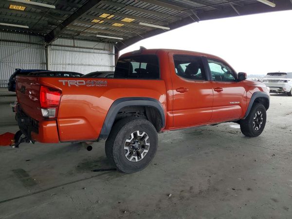 2017 TOYOTA TACOMA