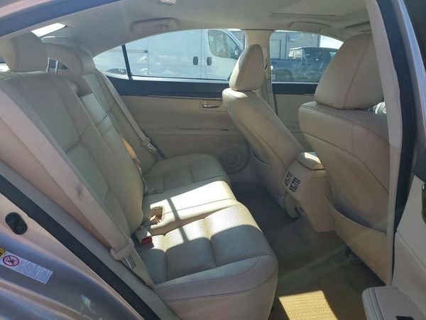 2014 LEXUS ES