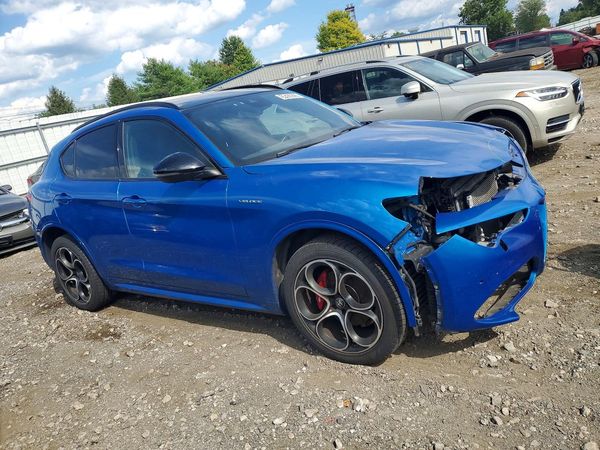 2022 ALFA ROMEO STELVIO TI AWD