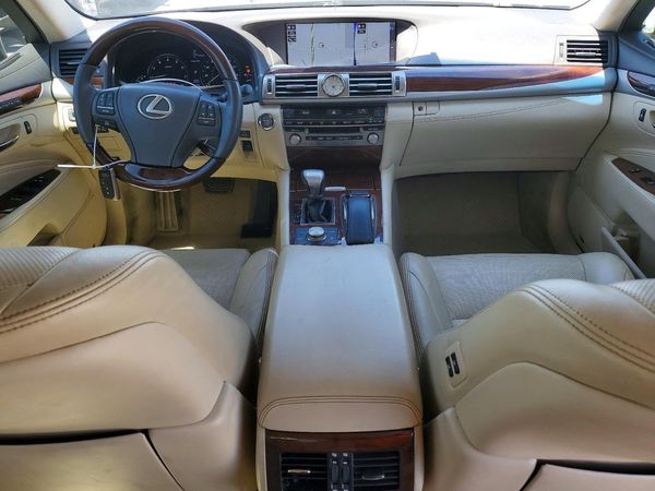 2016 LEXUS LS 460