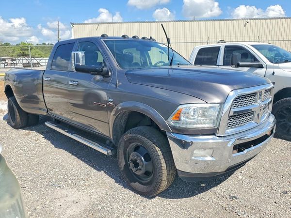 2017 RAM 3500 LARAMIE CREW CAB 4X4