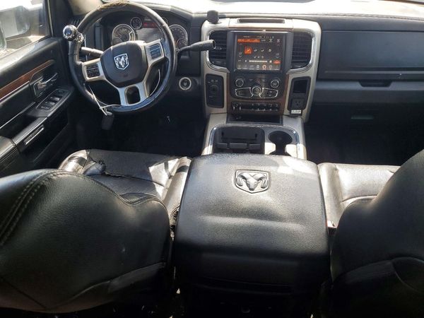 2017 RAM 3500 LARAMIE CREW CAB 4X4