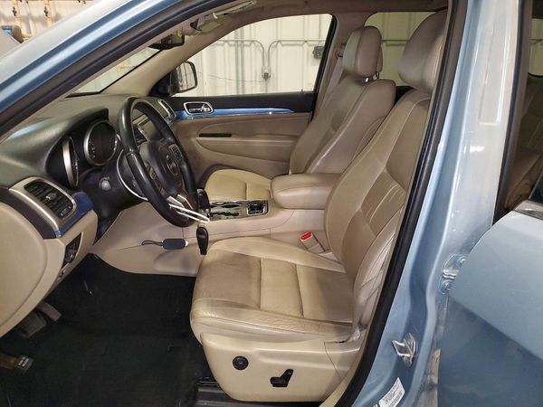 2012 JEEP CHEROKEE Limited — DENT