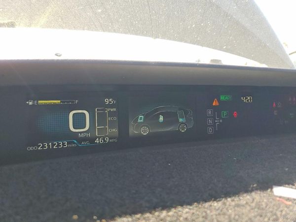 2017 TOYOTA PRIUS
