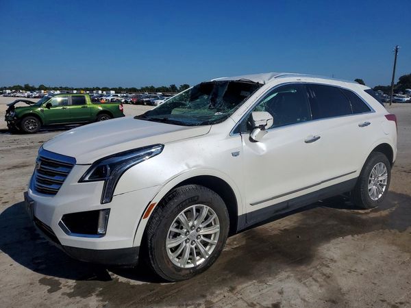 2018 CADILLAC XT5