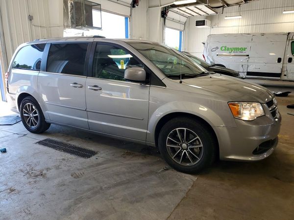 2017 DODGE GRAND CARAVAN SXT