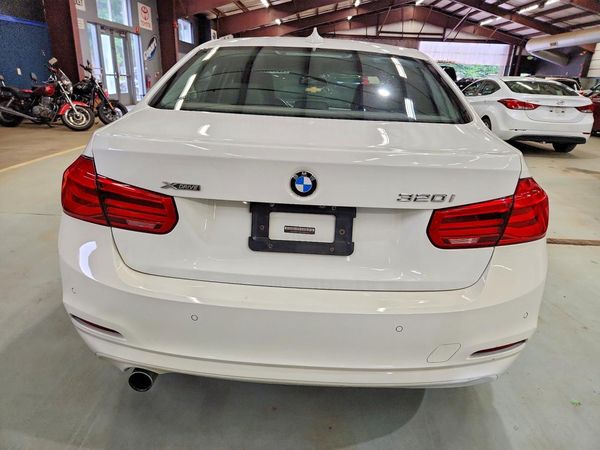 2016 BMW 320 xDrive SA