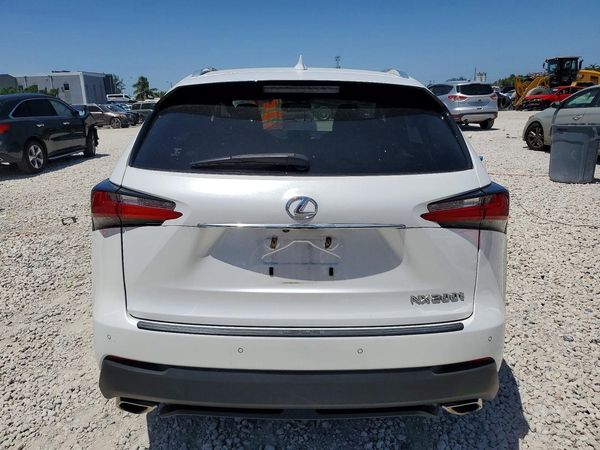 2015 LEXUS NX 200t Luxury