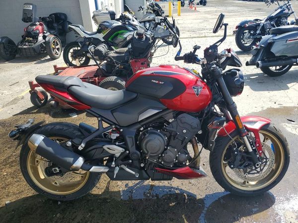 2026 TRIUMPH MOTORCYCLE TRIDENT