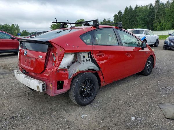 2015 TOYOTA PRIUS
