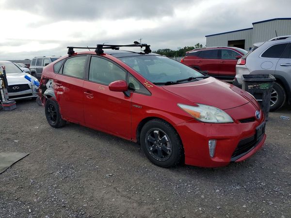 2015 TOYOTA PRIUS